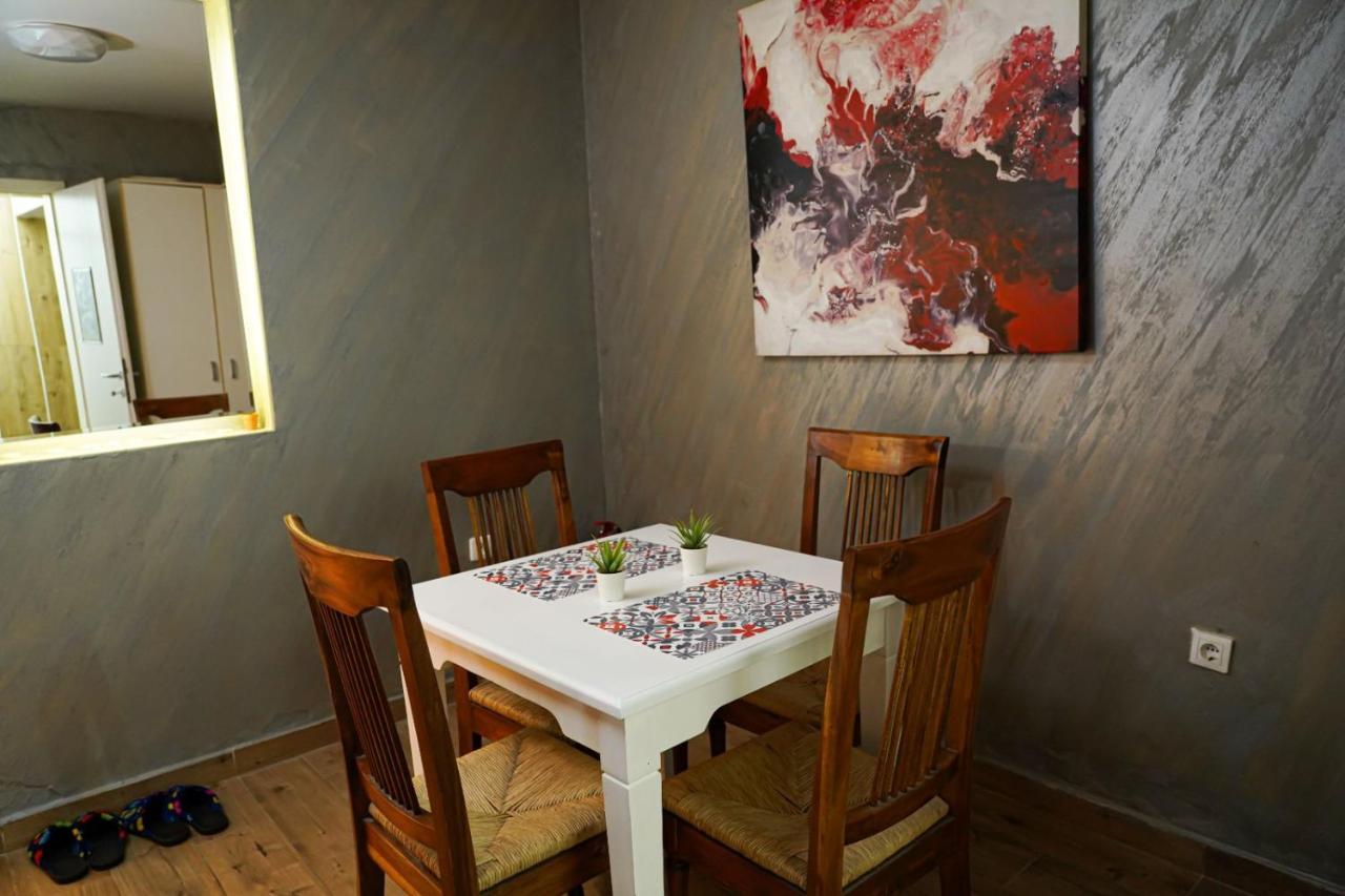 Wonderland Spa Apartment Ni Εξωτερικό φωτογραφία